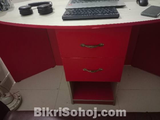 Office table